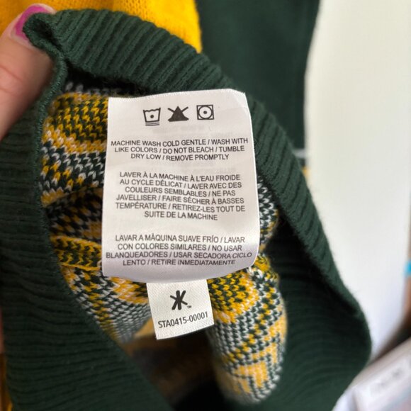 Green Bay Packers NFL Gear Holiday Sweater Size Large - Picture 6 of 6
